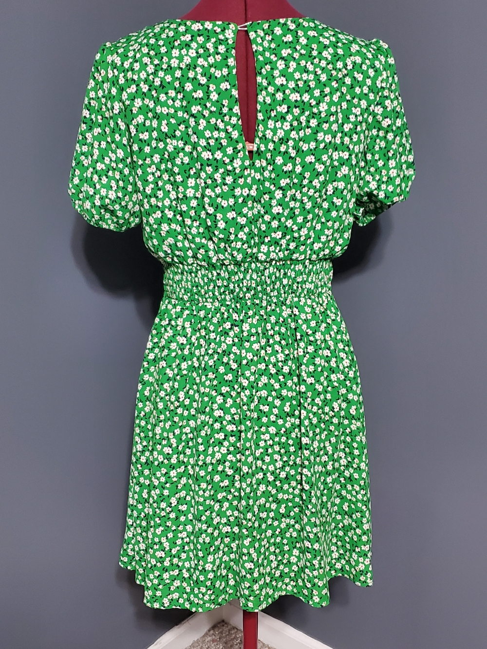 Sienna Sky Green Floral V-Neck Mini Dress Women's Size Medium - Picture 3 of 8